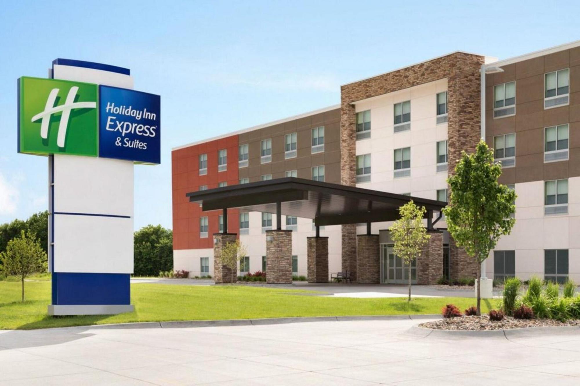 Holiday Inn Express & Suites Memphis East By Ihg Exterior photo